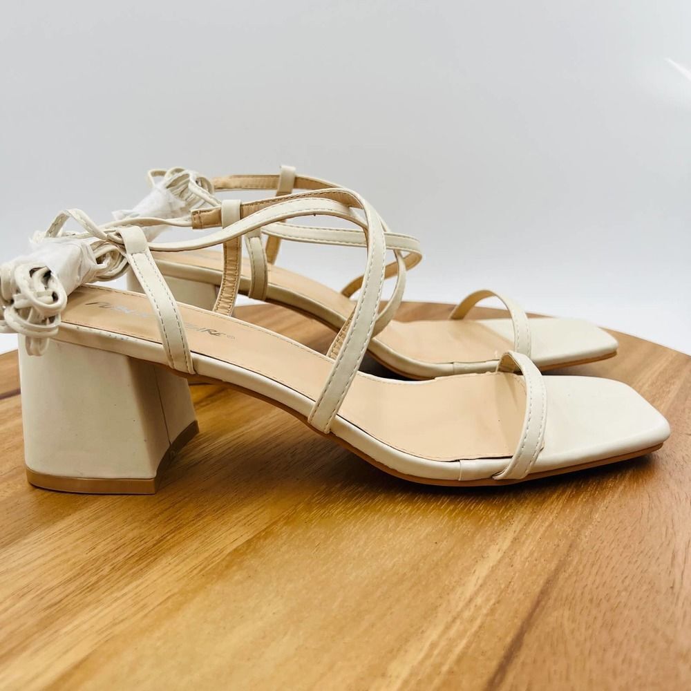 Public Desire Mabel Wide Fit Off White Ankle Tie Block Heeled Sandals Size UK 8W - Picture 10 of 13